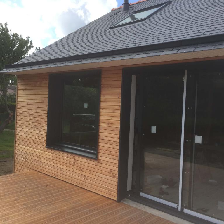 Pose menuiseries chantier à Quimper 34