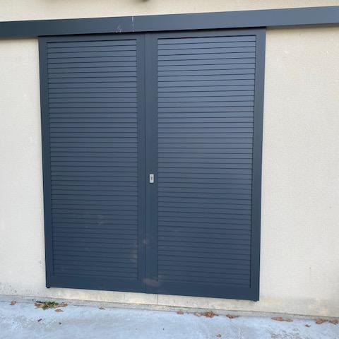 Pose de volets coulissants