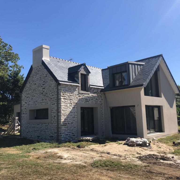 Pose des fenêtres à Pleuven