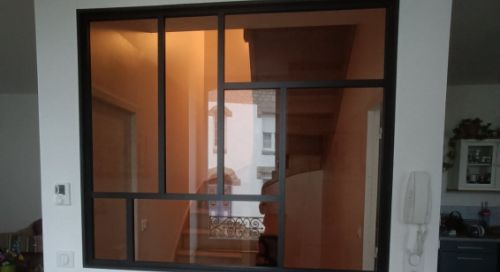 Décembre 2023 : pose d'une verrière dans un appartement à Pont-l'Abbé (29120).