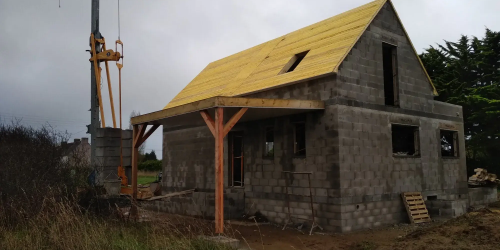 Août 2024 : pose d'une charpente