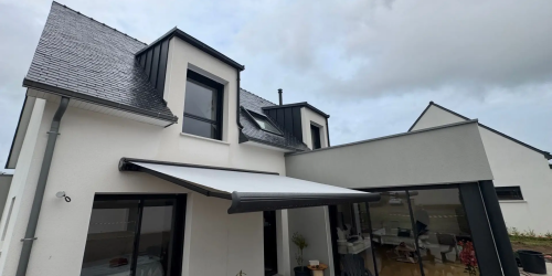 Pose d'un store banne