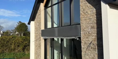 Février 2025 : Pose d'une verrière en pignon