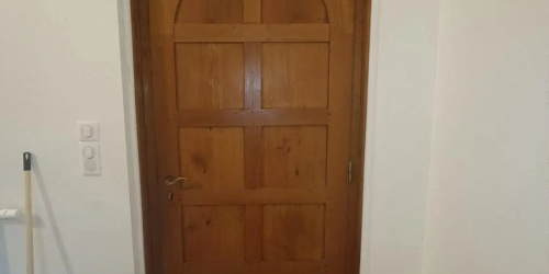 Octobre 2024 : changement d'une porte d'entrée (photo avant)