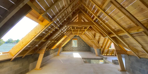 Septembre 2025 : construction d'une charpente